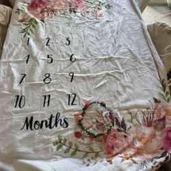 Baby Girl Month Blanket And Flower Ring