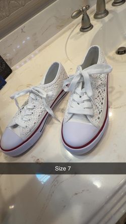 White Crochet Lace Sneakers – Women’s Size 7