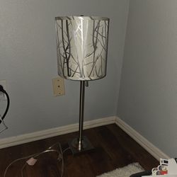 Lamp with removable shade