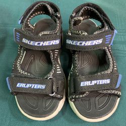 Skechers Erupters boys size 11 light up sandals shoes with adjustable velcro straps 