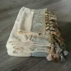 Towels. Set. By Croscil. New. Deltona 