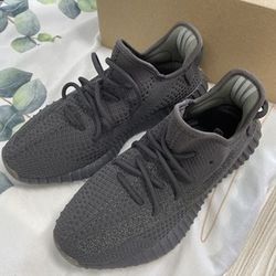 ADIDAS YEEZY BOOST 350 V2 STATIC BLACK		
		
