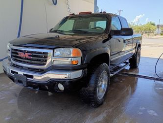 2005 GMC Sierra