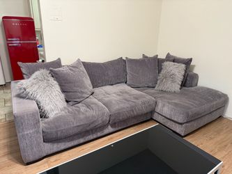 Sofa.