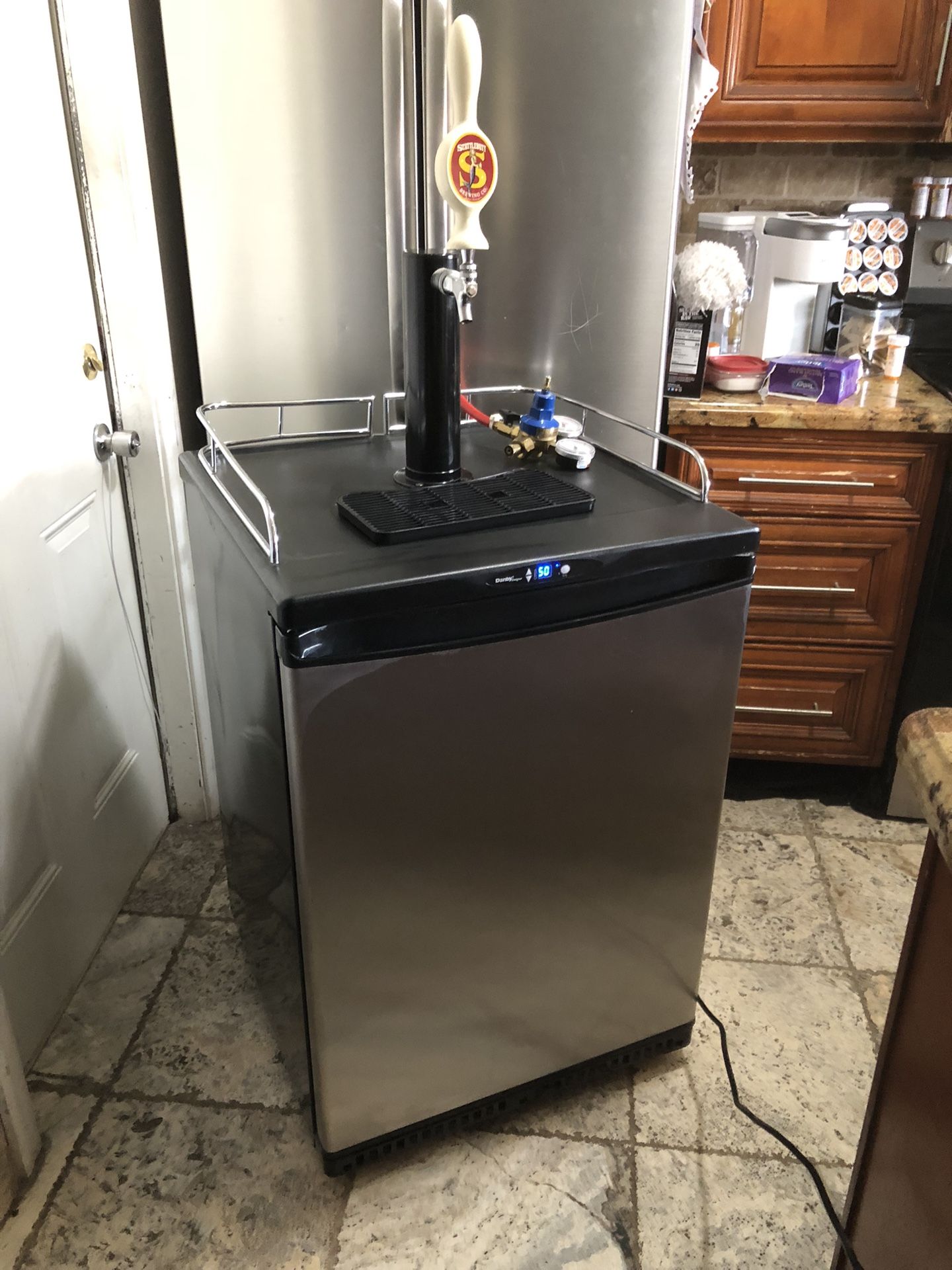 Danny Beer Keg Cooler DKC645BLS 24