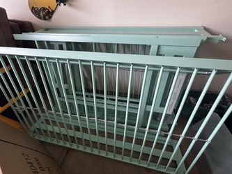 Twin Loft Bed – Teal – Space Saver – Excellent Condition