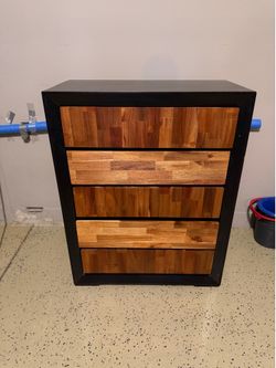 5 drawer container