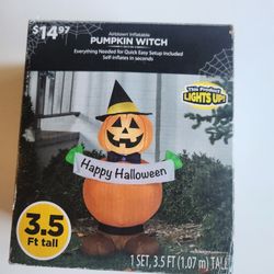 Pumpkin Witch Happy Halloween Inflatable Air Blow Up  Inflatable Lights Up 3.5’