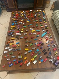 Large Lot of Die-Cast Toy Cars