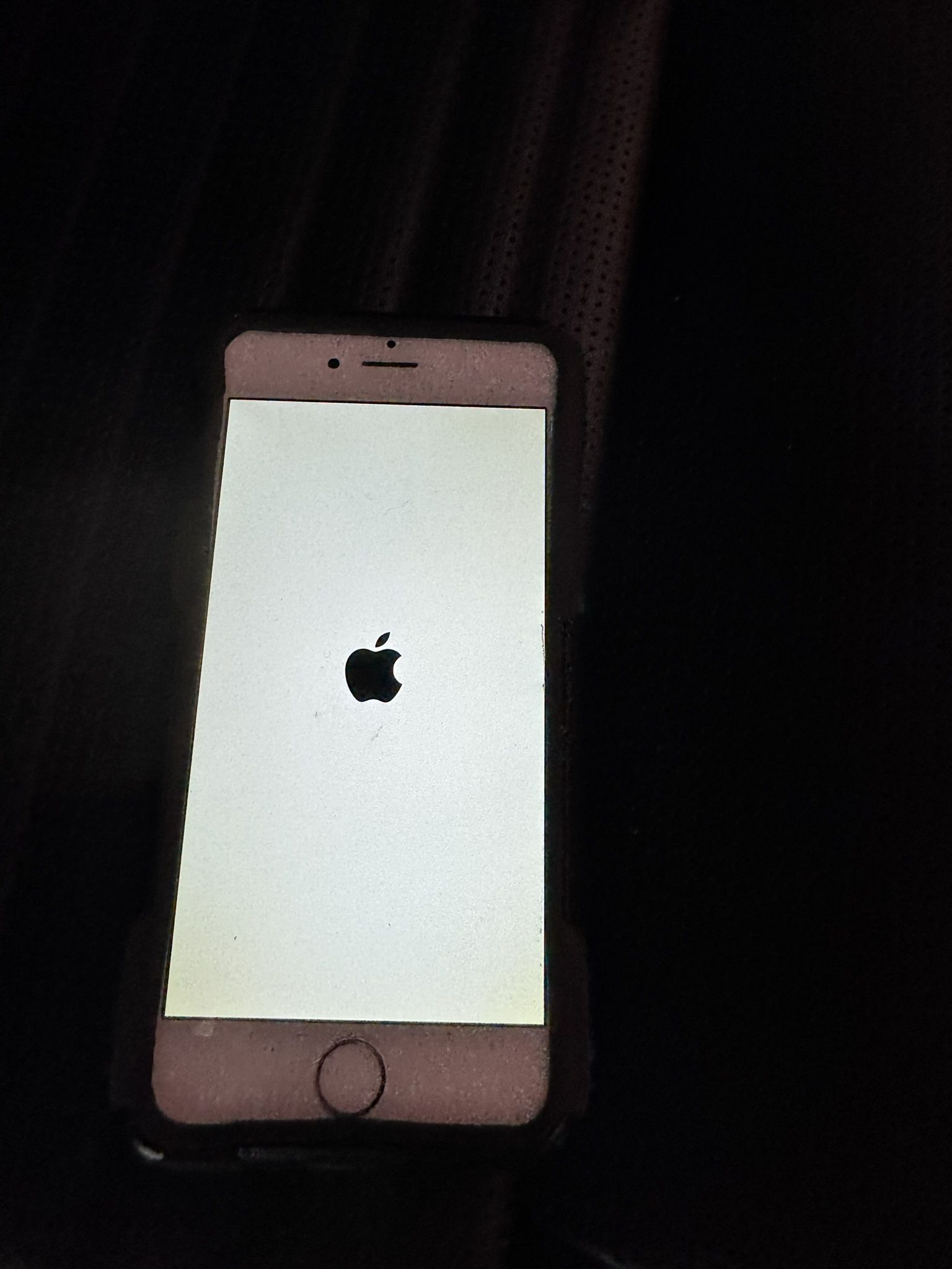 Unlocked Apple iPhone 6 With Case 