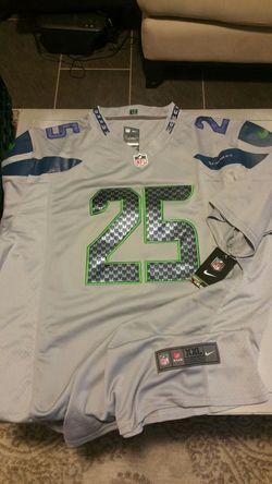 Richard Sherman's adult men's 2XL Jersey