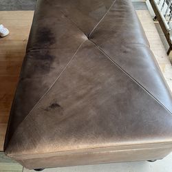 Ottoman w/ Trunk Storage