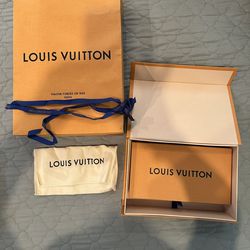 Louis  Vuitton Packaging