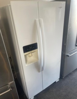 Whirlpool Side‑by‑Side Fridge – White, Ice/Water Dispenser