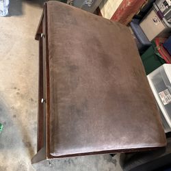 Cushin Top Puzzle Coffe Table 