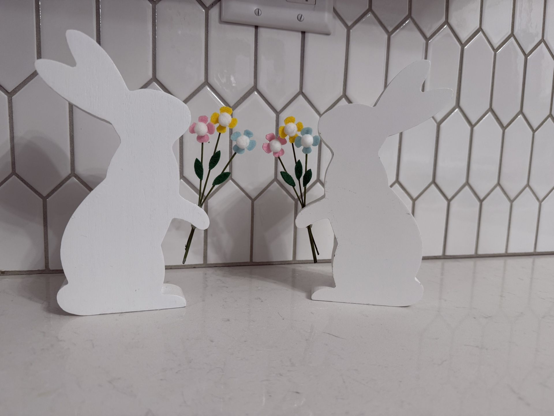 Easter decorations - 2 Wooden Easter Bunnies