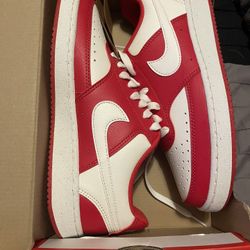 W Nike Court Vision Lo NN “University Red/Sail”