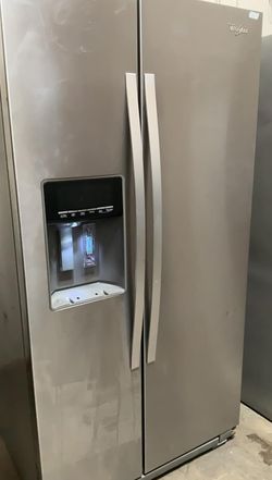 Whirlpool Side By Side Stainless Steel Counter Depth Refrigerator
