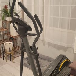 Gold's Gym Elliptical Stridemaster 350