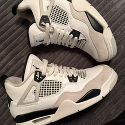 Jordan 4 military black