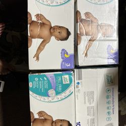 Size 3 Diapers Take All $70 (400 Diapers )