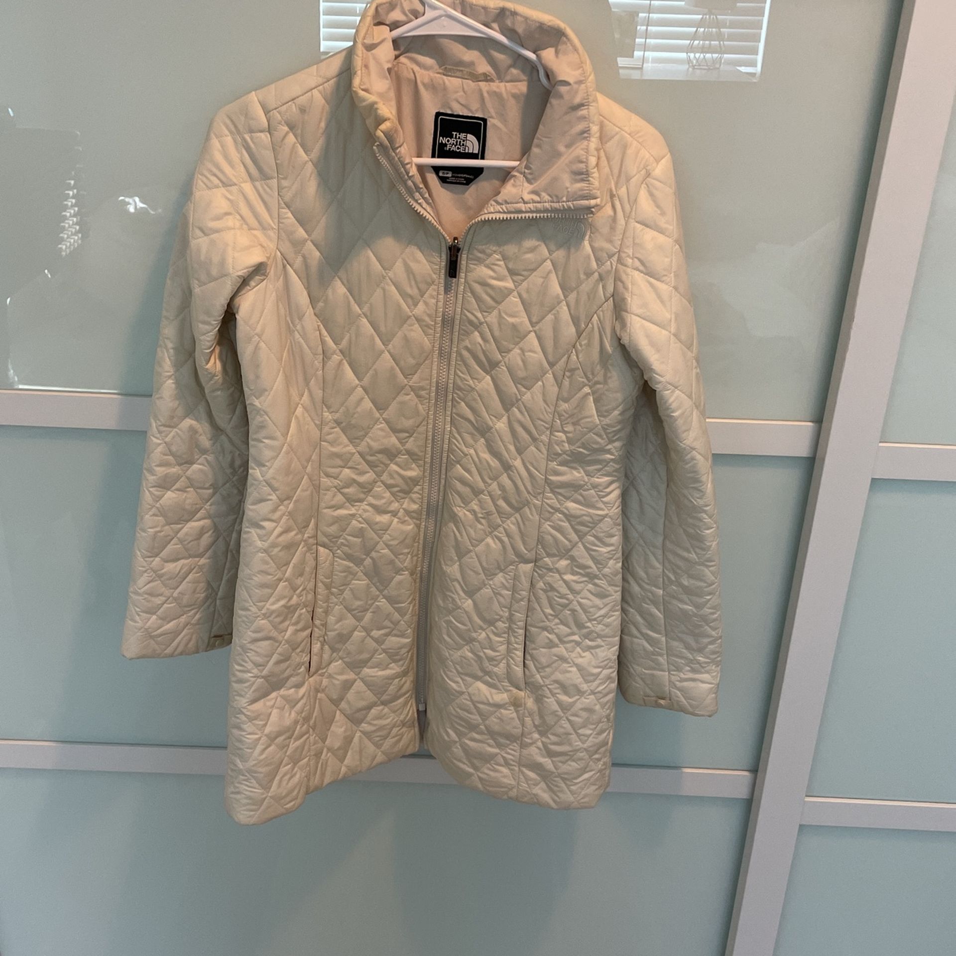 North face women’s Jacket