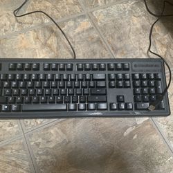 Steel Series Keyboard 
