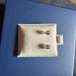 VVS Moissanite Cluster Earrings (Silver) 