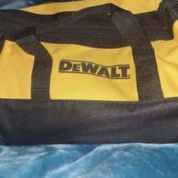 Brand New Dewalt Brushless 3 speed Oscillating Tool With Battery,  Charger, AND Attachments In Canvas Bag 
