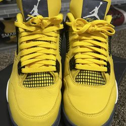 Jordan 4 Lightning 
