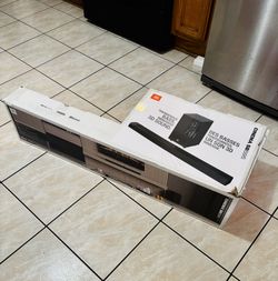 JBL Cinema (SB595) 5.1 Dolby Atmos Soundbar System | 440W Peak Power + Wireless Subwoofer- JBL Audio