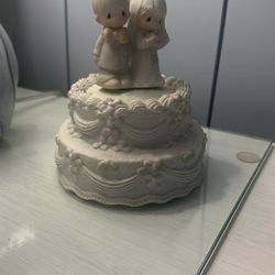 Precious Moments, Wedding Cake, Music Box