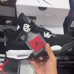 Jordan 4  