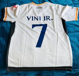 Vini Jr. Real Madrid jersey size 11-12