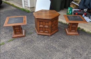 End tables - set of 3