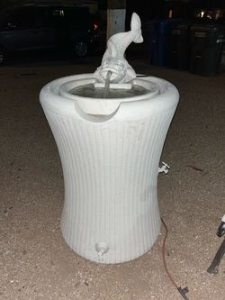 Fish Figure Water Fountain w/ Water Pump