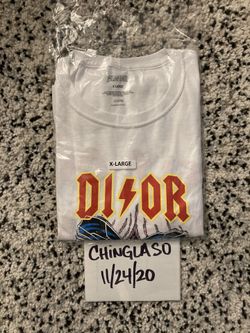 Bleached Goods Fly On The Wall Tshirt Size XL