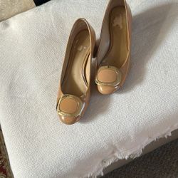 MK Woman Shoes Size  7