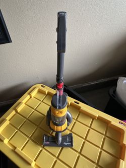 Pretend Play Dyson Vacuum