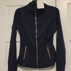 Lululemon Zip Up Size 6