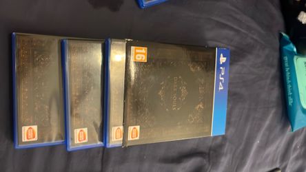 Dark souls trilogy and all dlc included on disc