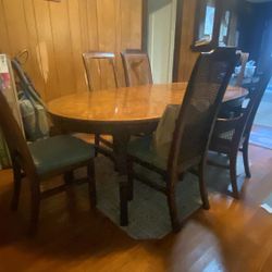 Dining table ( solid wood 80inx43in) 