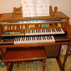 Vintage Thomas Organ 
