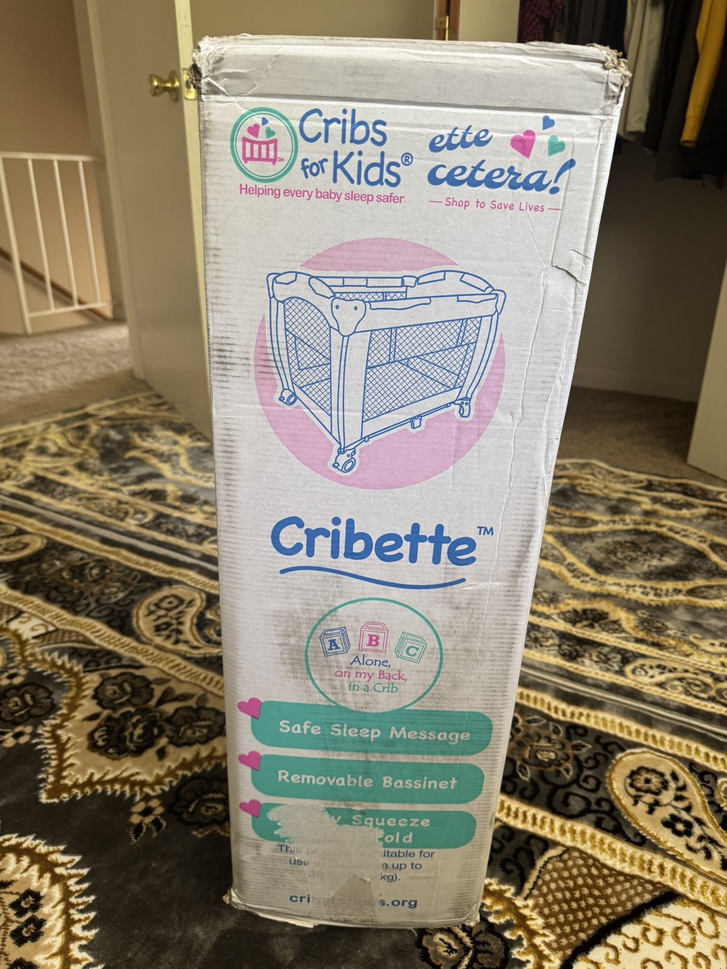 Brand New Baby Cribette / Playard with Bassinet