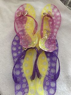 Girls sandals inside or outside