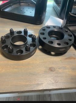 New only 2pcs 2PCS 6 Lug Hub Centric Wheel Spacers 1.5 inch 6x5.5 to 6x5.5 6x139.7mm to 6x139.7mm Compatible with Silverado 1500 for Suburban Avalanch