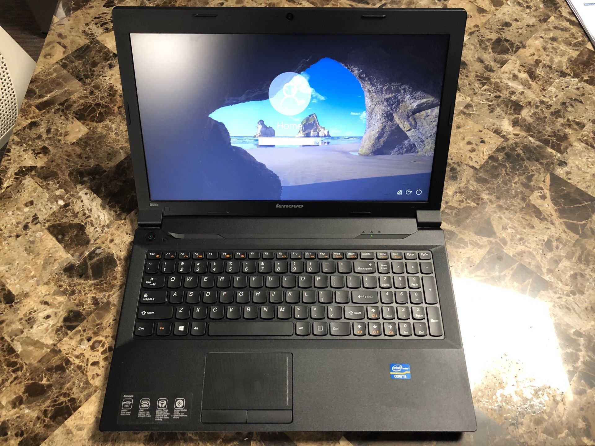 Lenovo B590 laptop intel core i3 windows 10 pro 300GB HDD 2 GB Ram