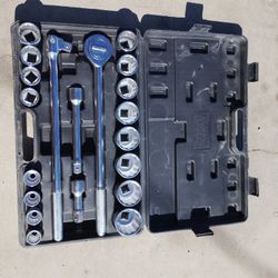 Pittsburgh 3/4inch And 1inch SAE Sets