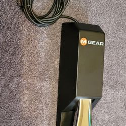 MGEAR KEYBOARD PIANO PEDAL PRETTY BRAND NEW IN BLACK COLOR. 