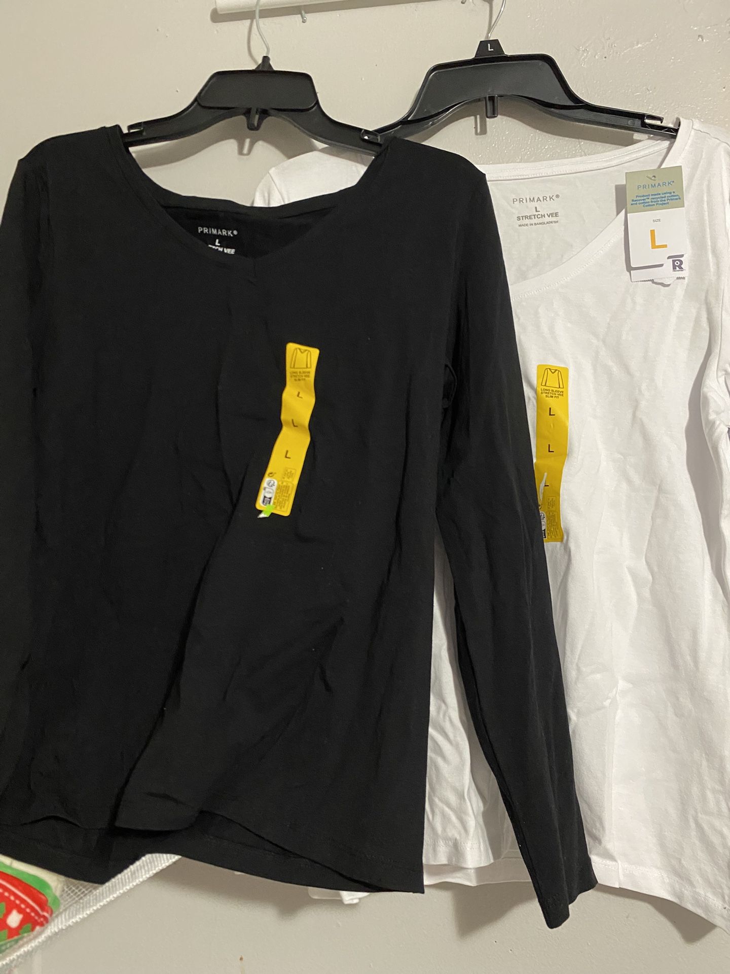 Black And White Long sleeve Shirts 